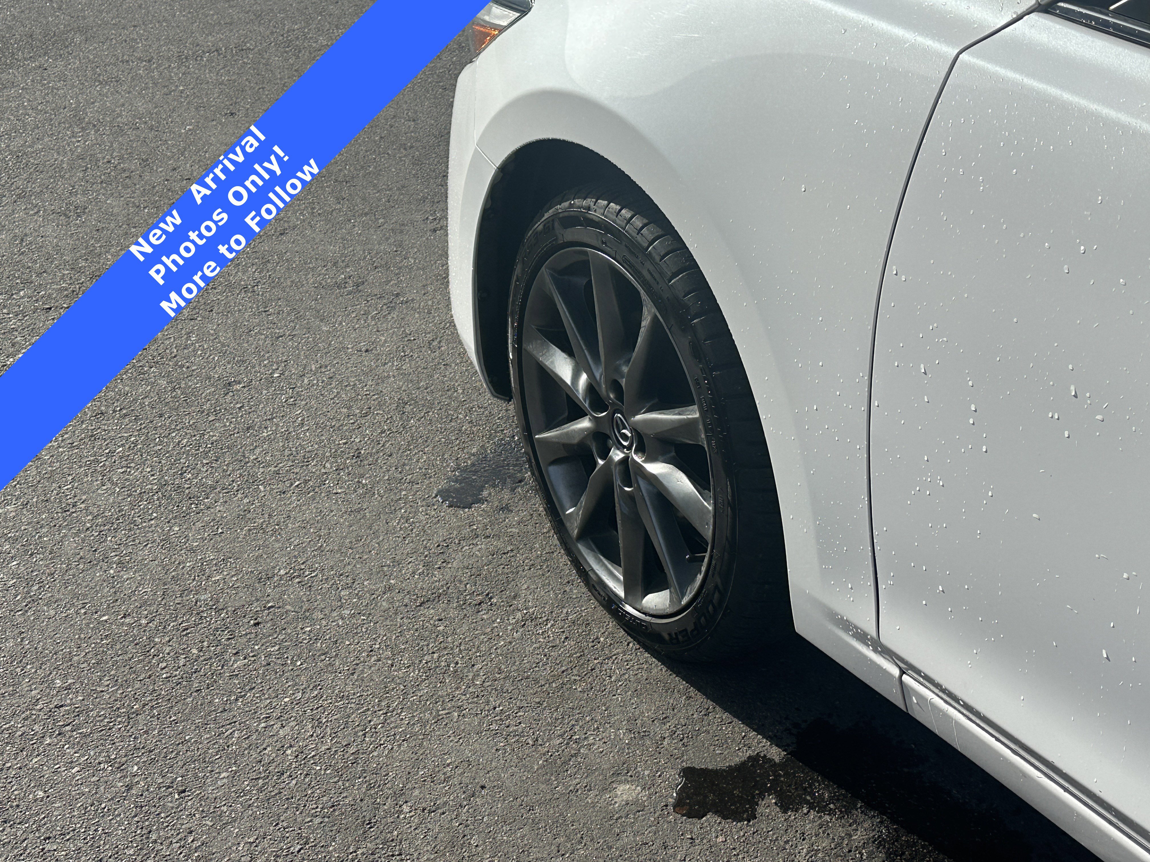 Used 2018 MAZDA MAZDA3 Touring image 13