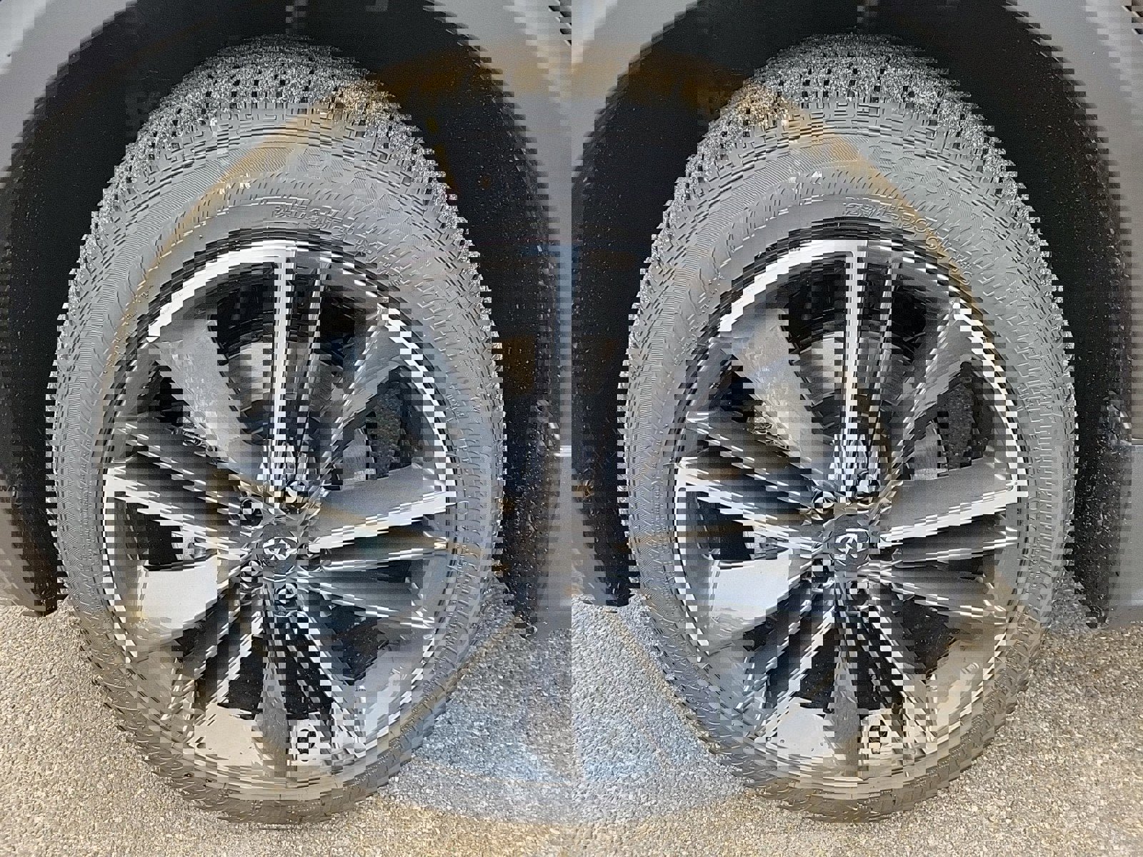 New 2025 INFINITI QX55 Essential image 11