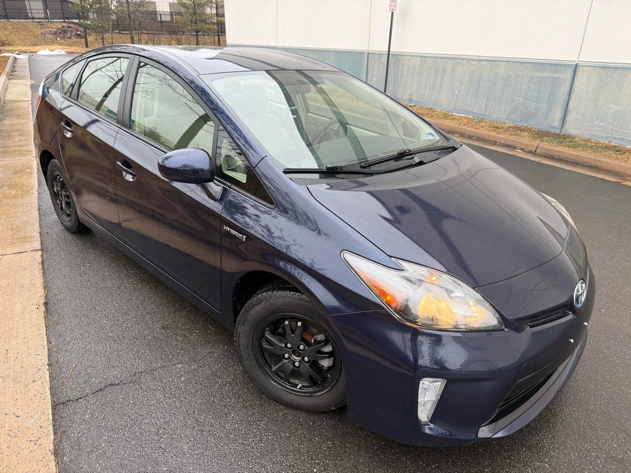 Used 2015 Toyota Prius Three image 11
