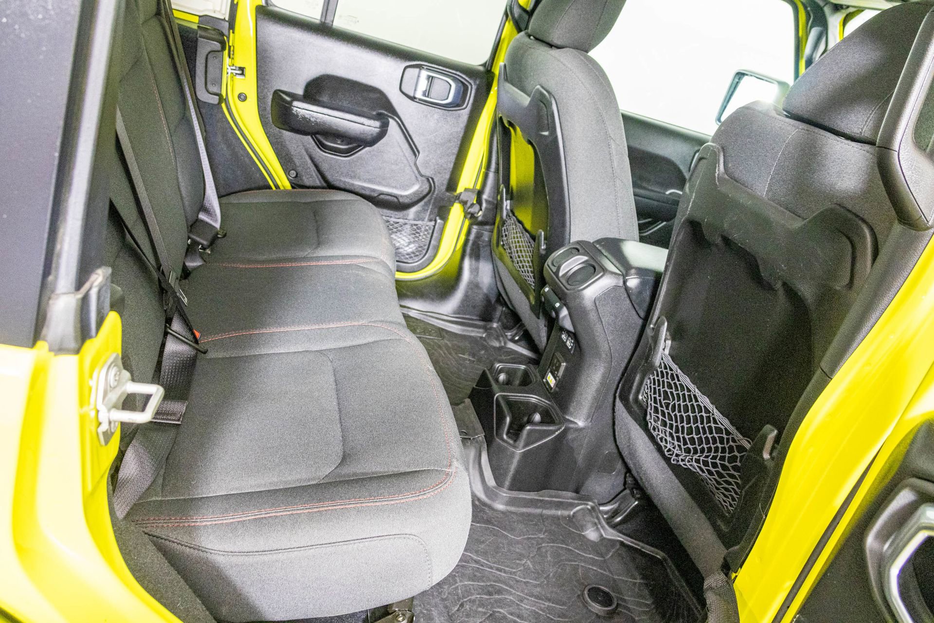 Used 2024 Jeep Wrangler Unlimited Rubicon w/ Convenience Group image 36