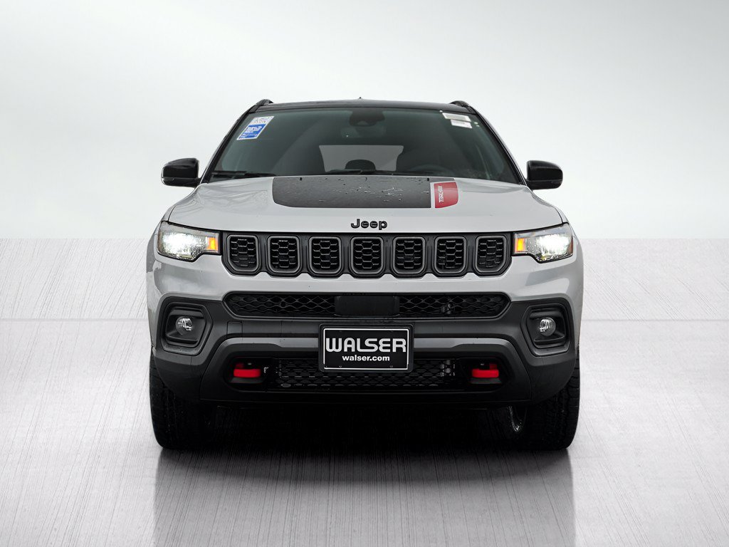 New 2026 Jeep Compass Trailhawk w/ Trailer Tow Group AWD/4WD image 2