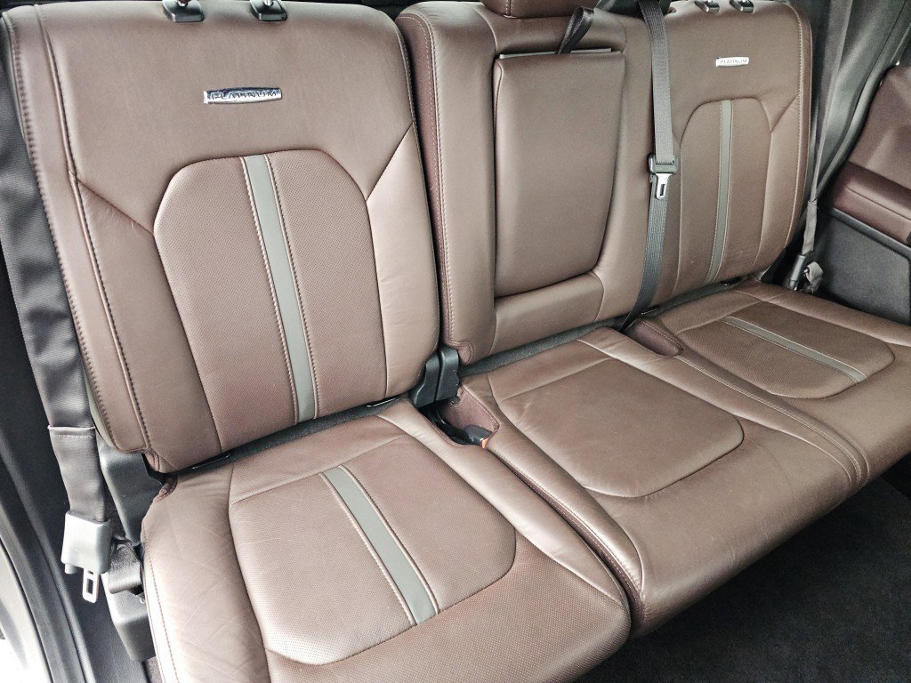 Used 2015 Ford F150 Platinum w/ Equipment Group 701A Luxury image 27