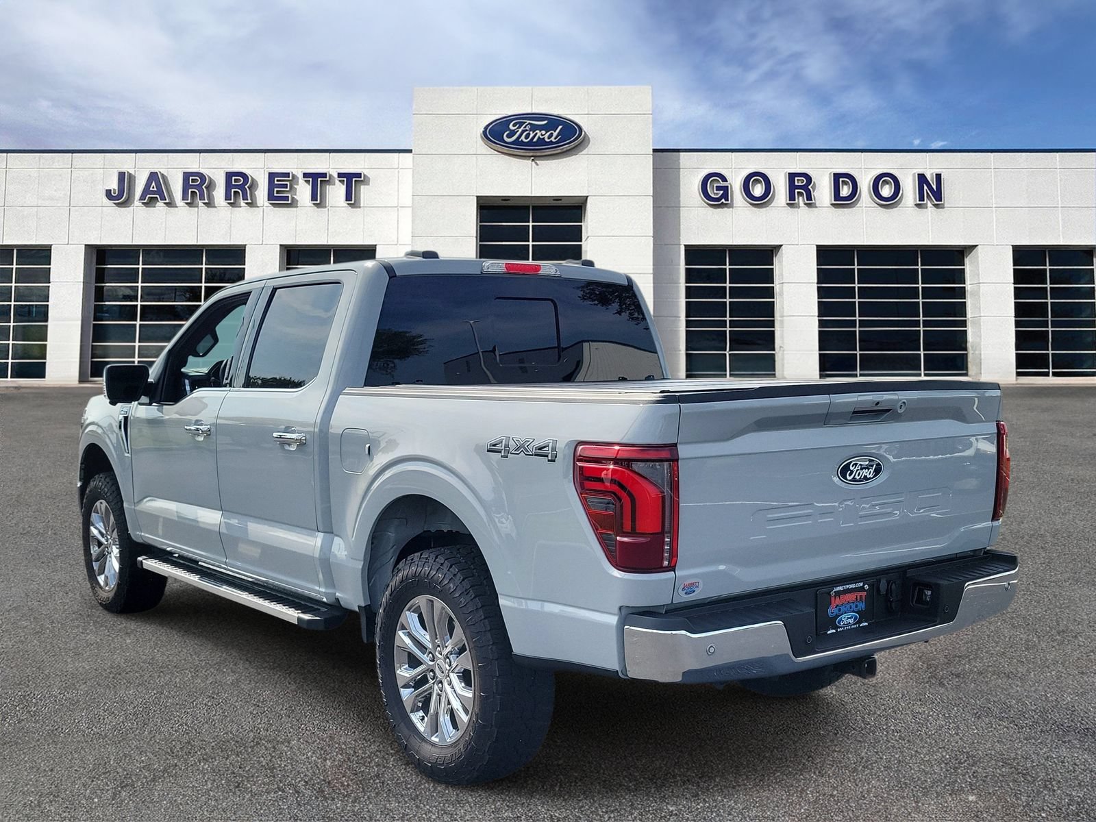 Used 2024 Ford F150 Lariat w/ Tow/Haul Package AWD/4WD image 3