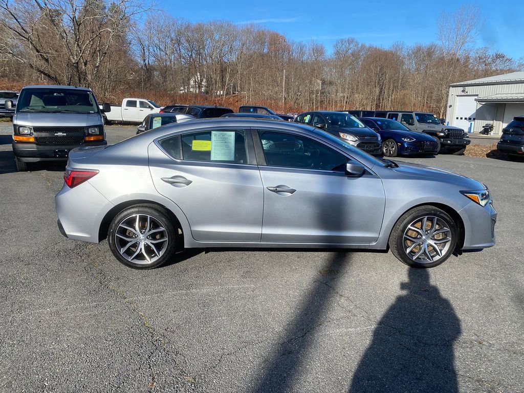 Used 2019 Acura ILX w/ Technology Package image 4