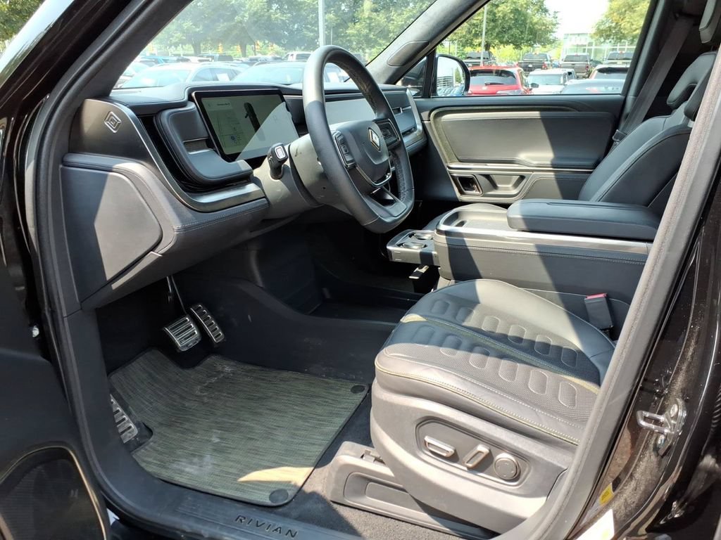 Used 2023 Rivian R1T Adventure AWD/4WD image 10