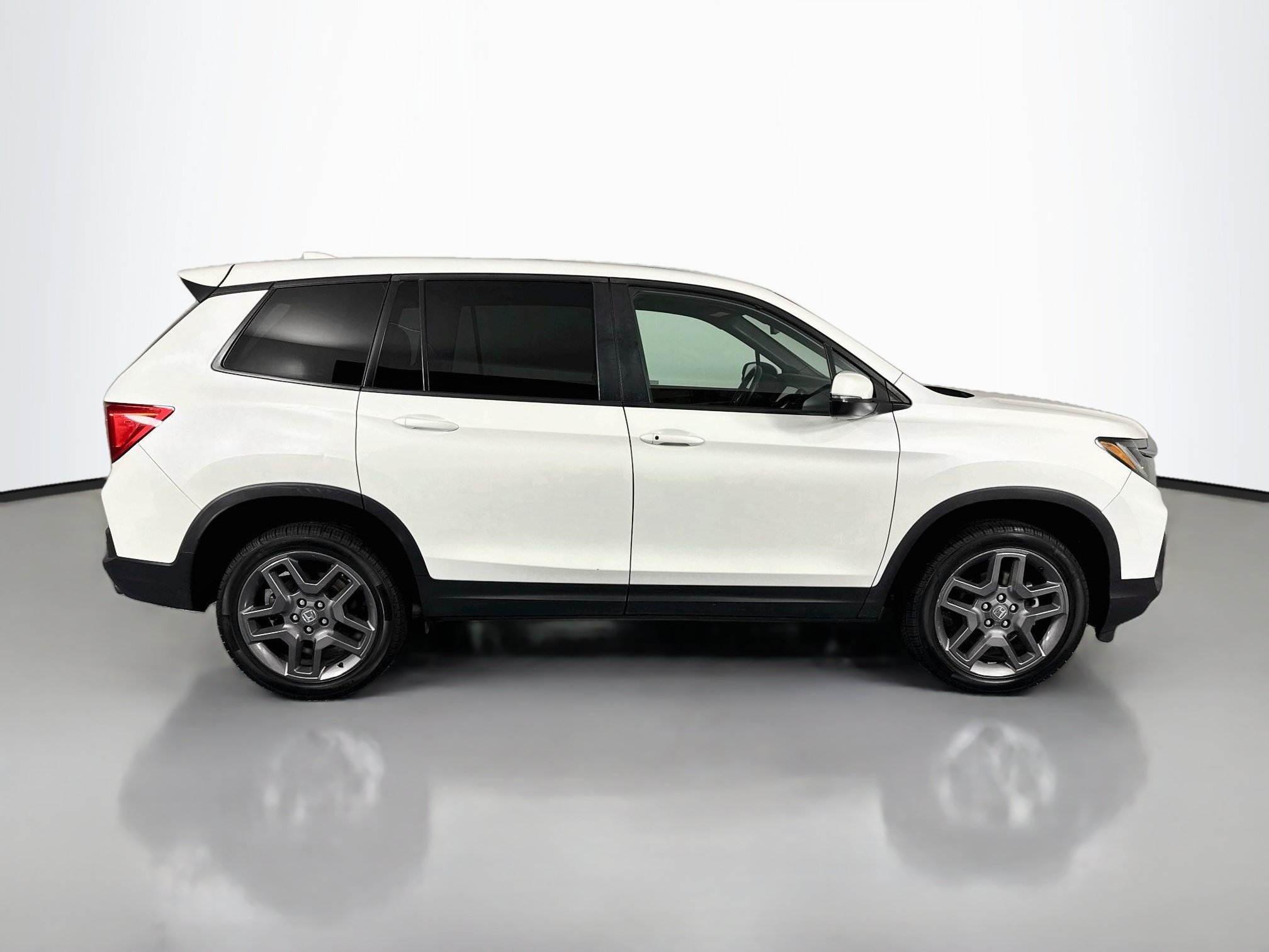 Certified 2022 Honda Passport EX-L image 4