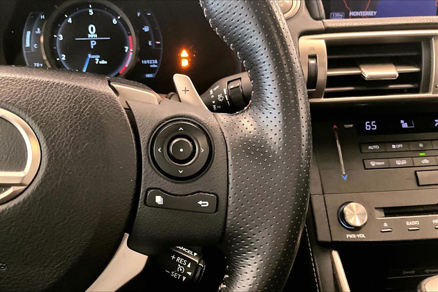 Used 2015 Lexus IS 350 w/ F-Sport Package RWD image 23