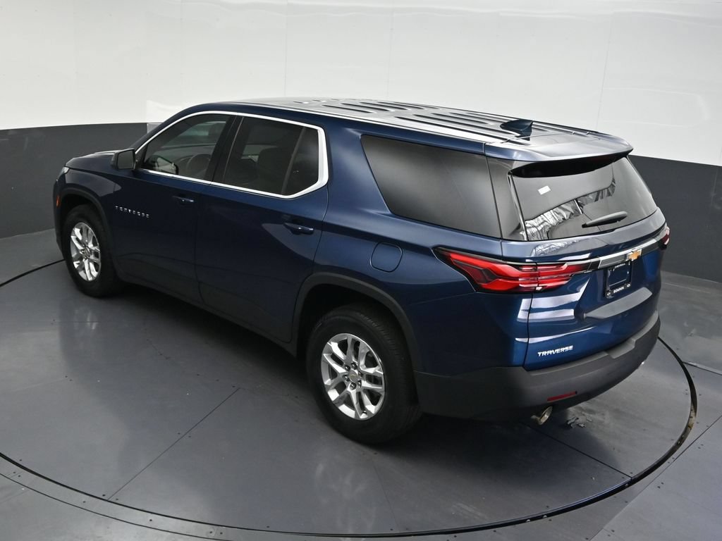 Used 2023 Chevrolet Traverse LS FWD image 18