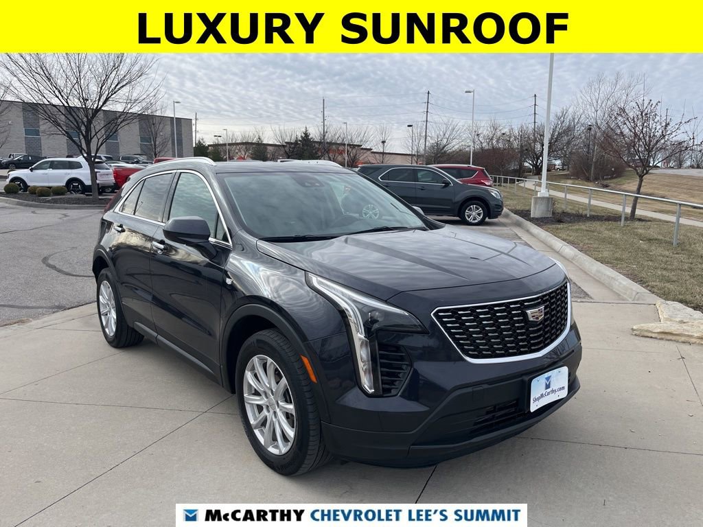 Used 2023 Cadillac XT4 Luxury image 2