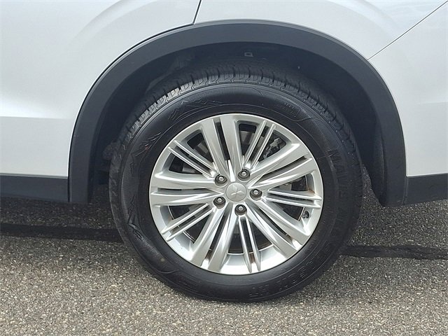 Used 2022 Mitsubishi Outlander ES image 8