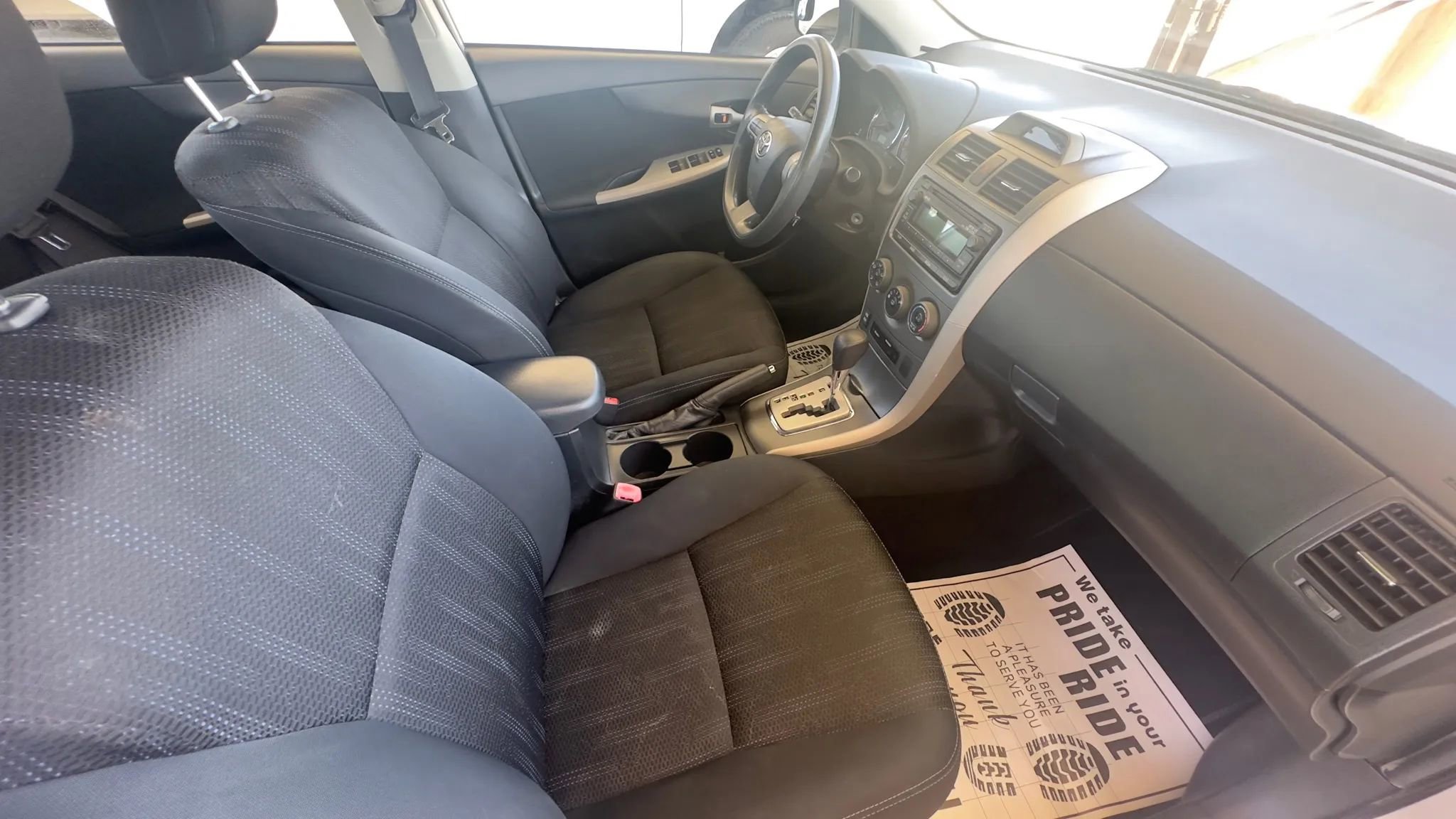 Used 2012 Toyota Corolla S image 26