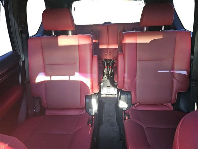 Used 2022 Lexus GX 460 Premium w/ Accessory Package image 13