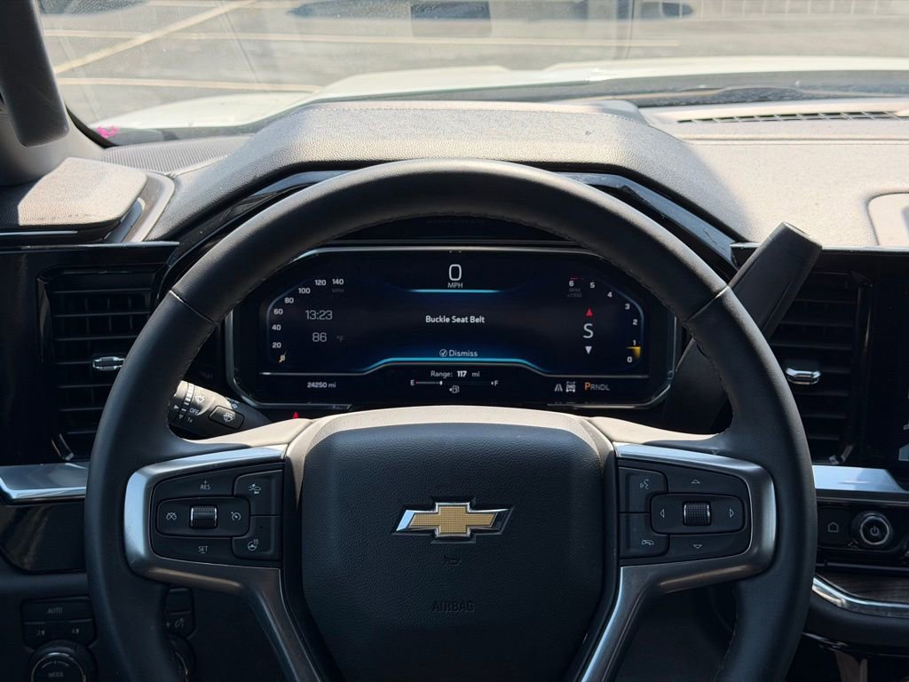 Used 2024 Chevrolet Silverado 1500 LT image 21