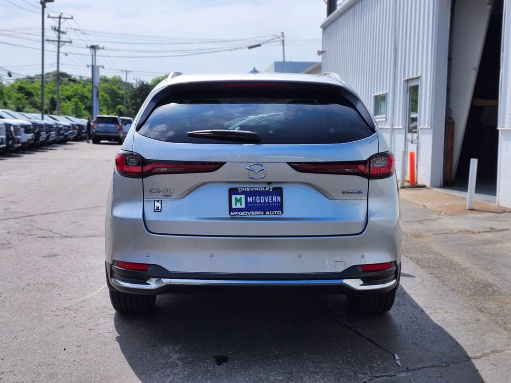 Used 2024 MAZDA CX-90 Plug-In Hybrid w/ Premium Plus AWD/4WD image 4