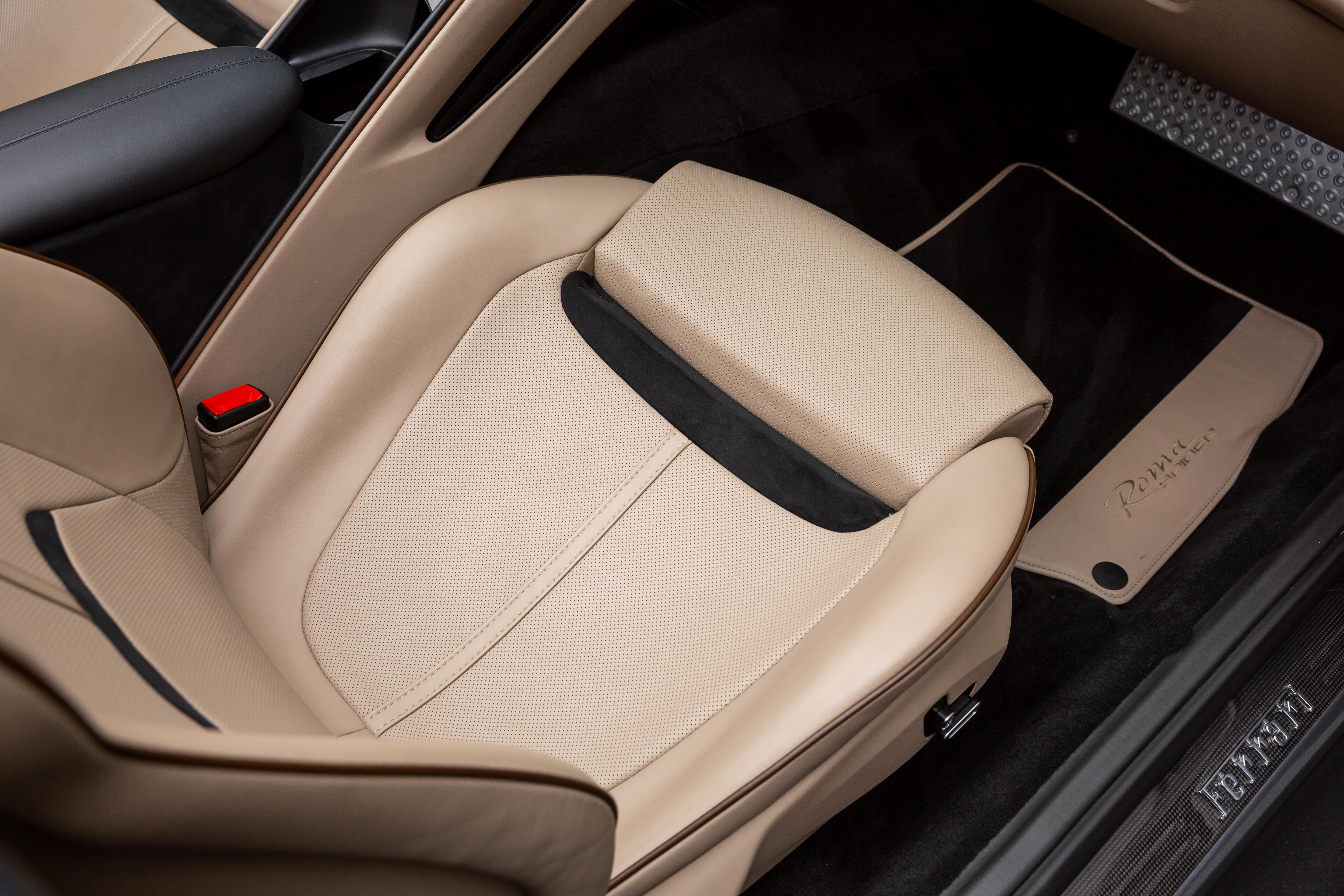 Certified 2024 Ferrari Roma Spider image 39