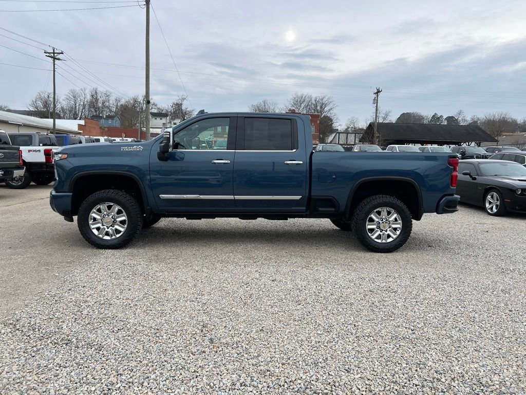 Used 2024 Chevrolet Silverado 3500 High Country w/ High Country Premium Package image 5