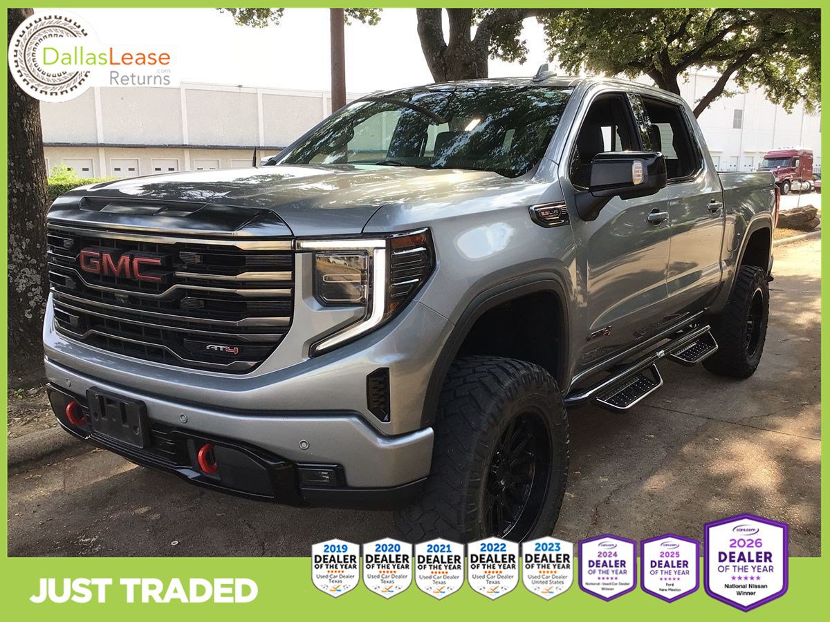 Used 2023 GMC Sierra 1500 AT4 w/ Technology Package AWD/4WD image 1