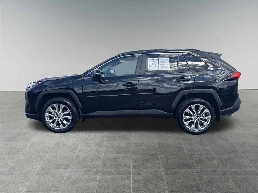 Used 2024 Toyota RAV4 XLE Premium image 2