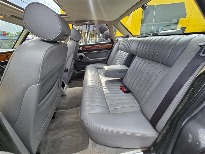 Used 1989 Jaguar XJ6 RWD image 19