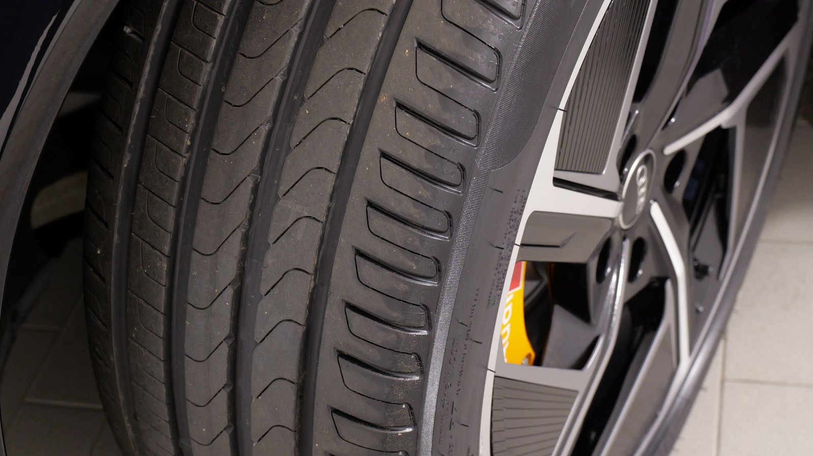 Used 2024 Audi RS e-tron GT w/ Carbon Performance Package image 67