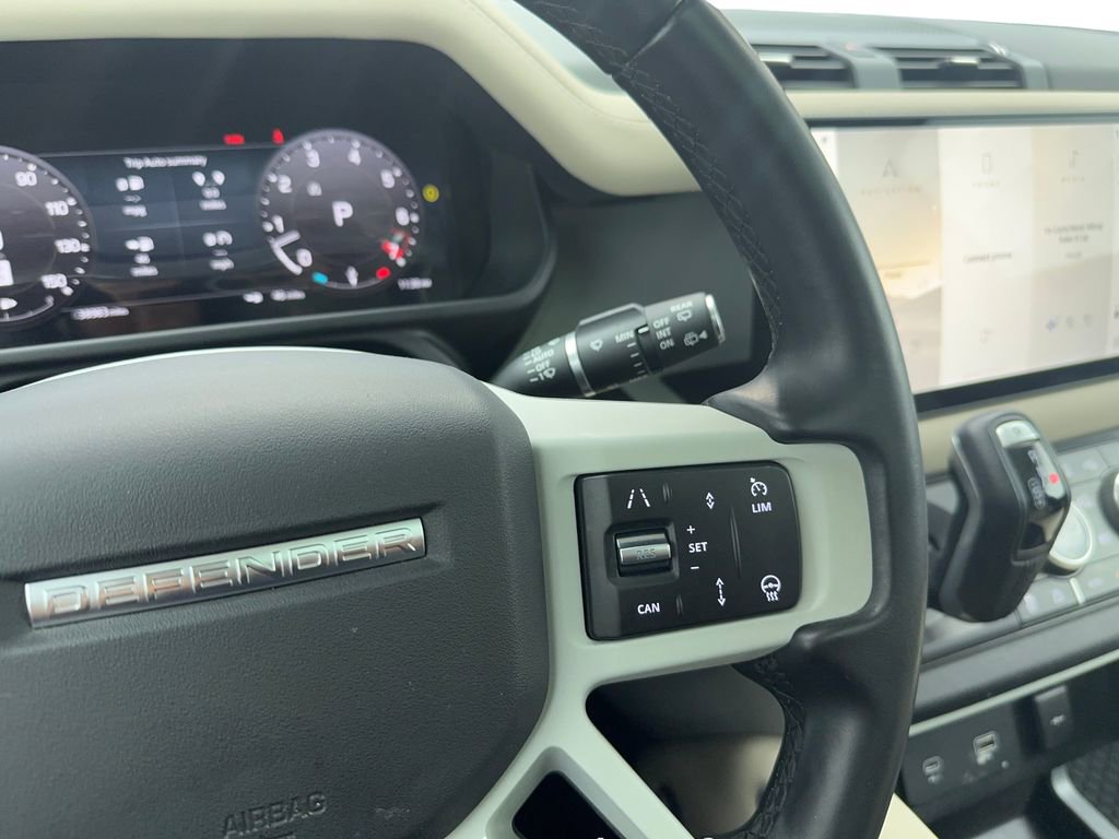 Used 2024 Land Rover Defender 130 S image 43