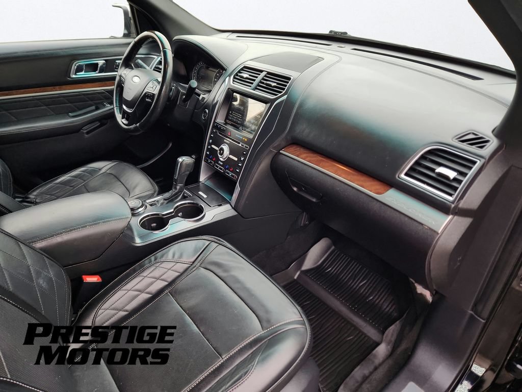 Used 2016 Ford Explorer Platinum AWD/4WD image 9