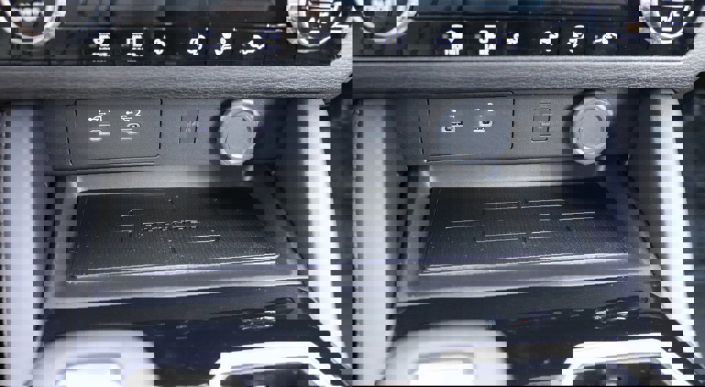 New 2026 Mitsubishi Outlander SE image 15