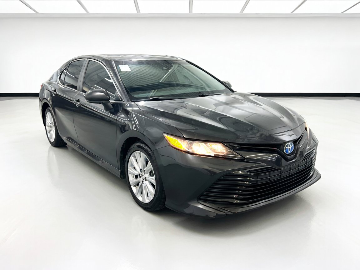Used 2020 Toyota Camry LE w/ Protection Package (Q2) FWD image 3