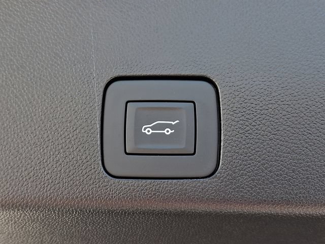 Used 2026 Buick Encore GX Avenir w/ Avenir Technology Package AWD/4WD image 31