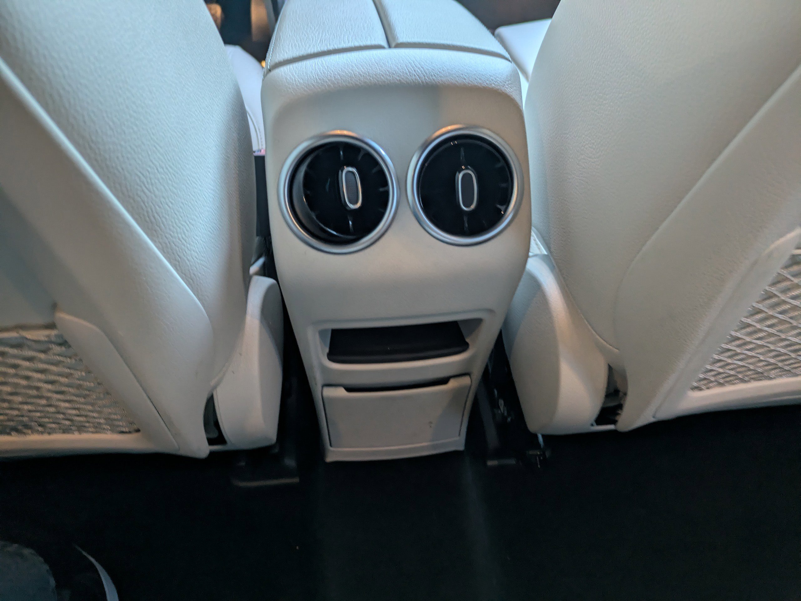 Certified 2023 Mercedes-Benz EQB 300 4MATIC image 14