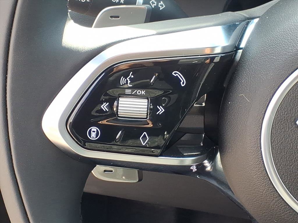 New 2026 Jaguar F-PACE R-Dynamic S image 16