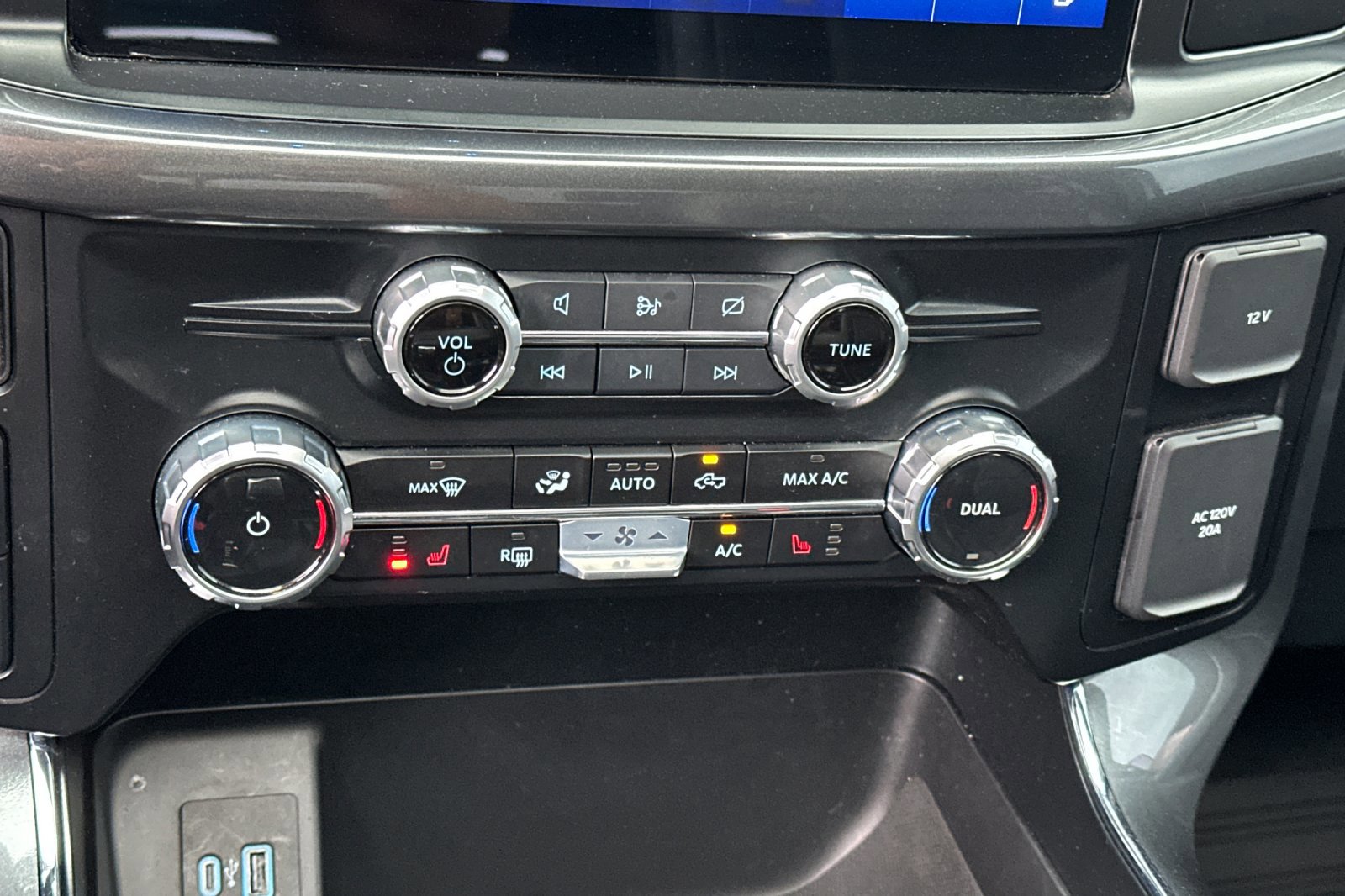 Used 2023 Ford F150 XLT w/ Equipment Group 302A High image 18