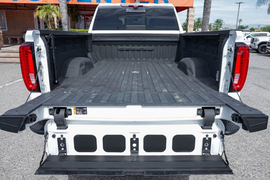 Used 2020 GMC Sierra 3500 Denali w/ Denali Ultimate Package image 8
