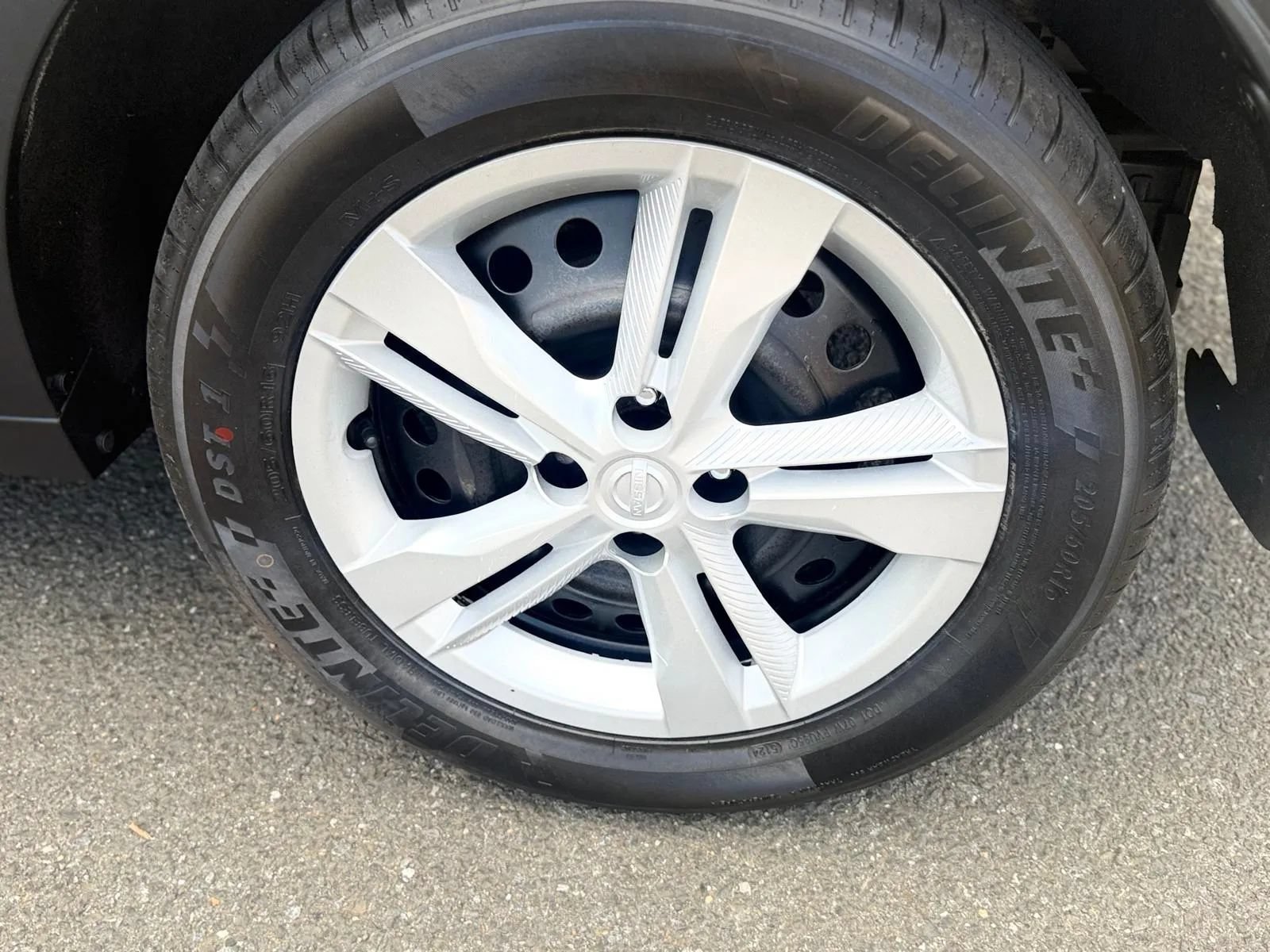 Used 2020 Nissan Kicks S FWD image 18