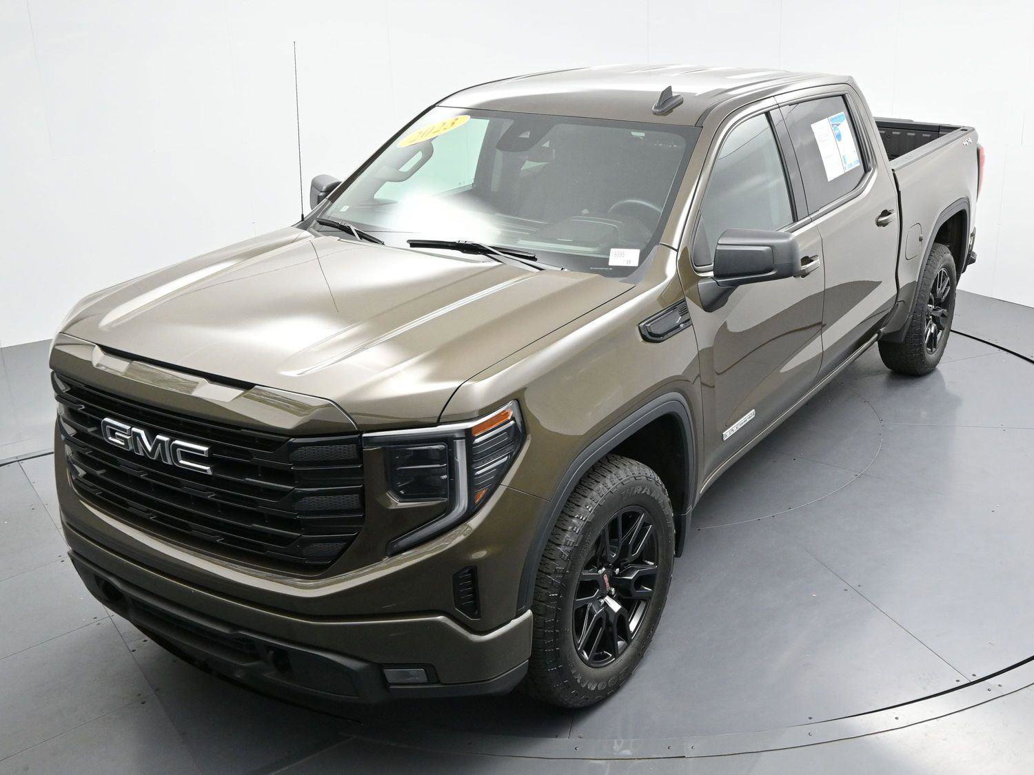 Used 2023 GMC Sierra 1500 Elevation image 34