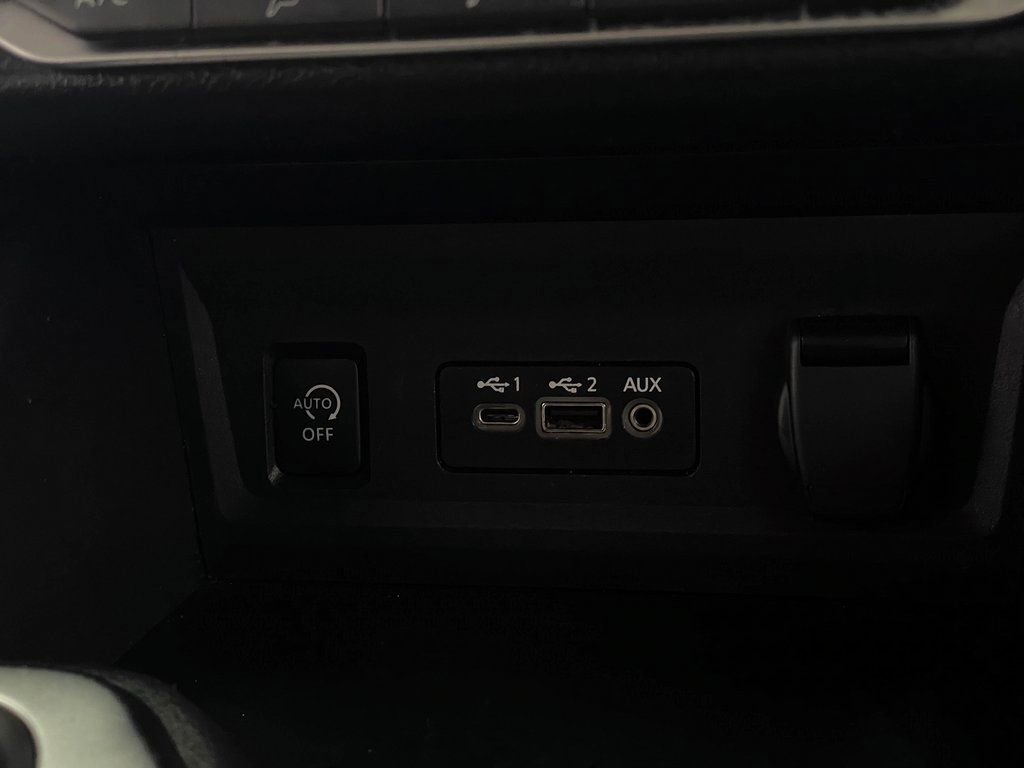 Used 2024 Nissan Sentra SV image 23