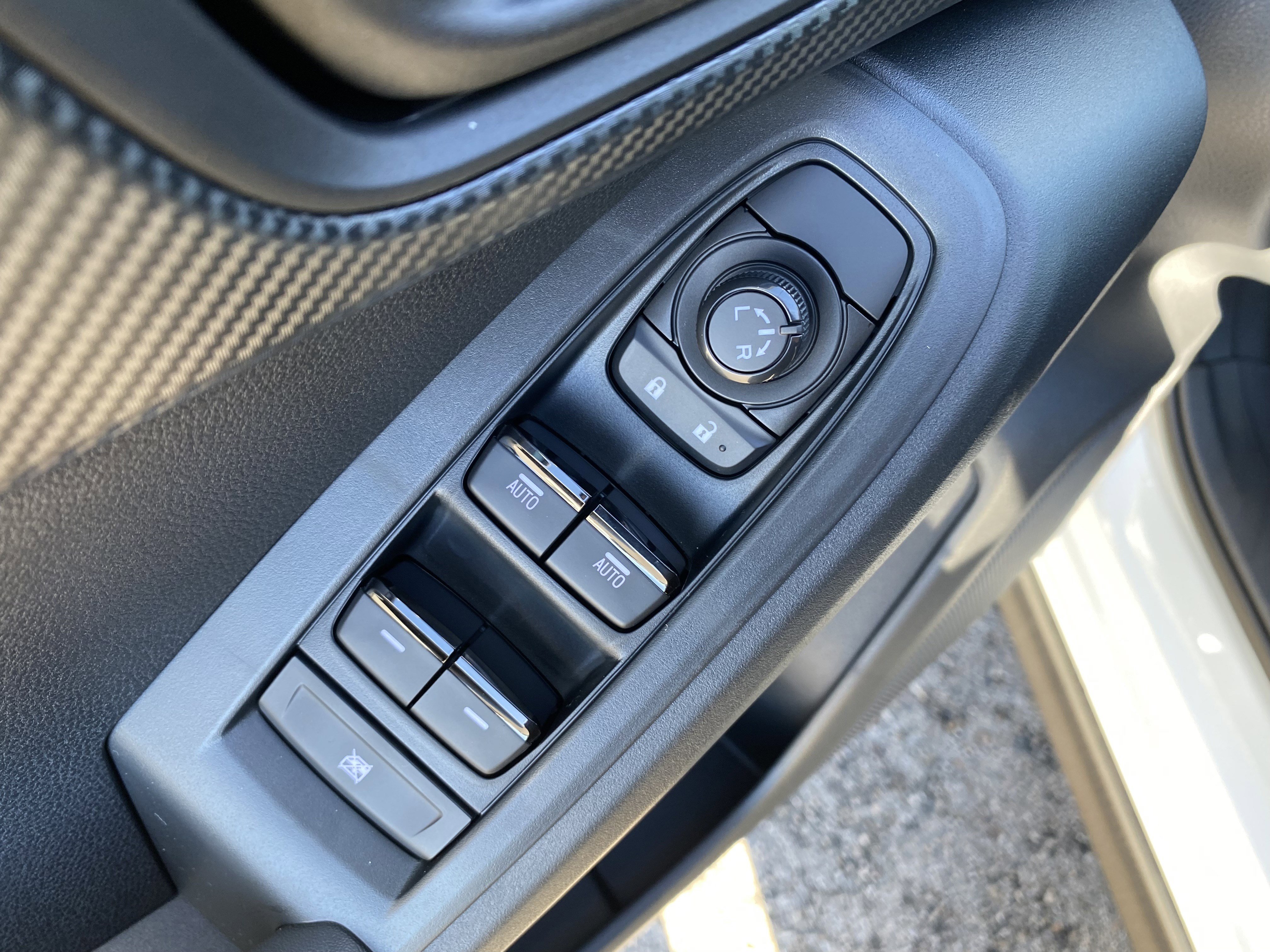 New 2025 Subaru Crosstrek 2.5i Premium image 18