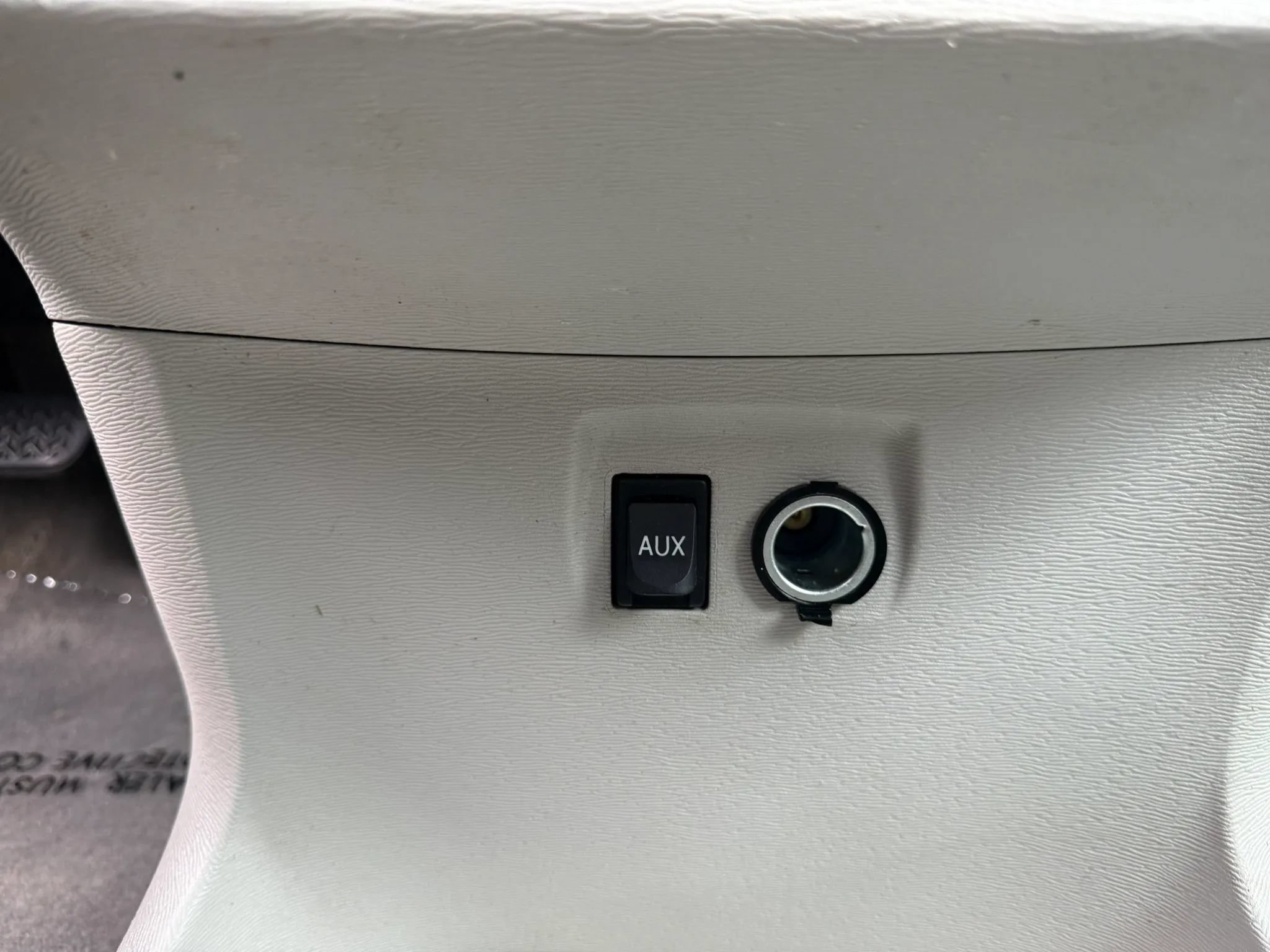 Used 2012 Toyota Sienna LE FWD image 26