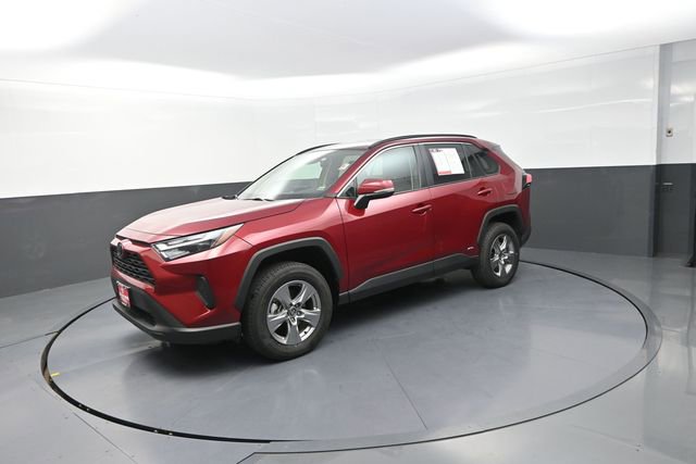 Used 2025 Toyota RAV4 XLE AWD/4WD image 35