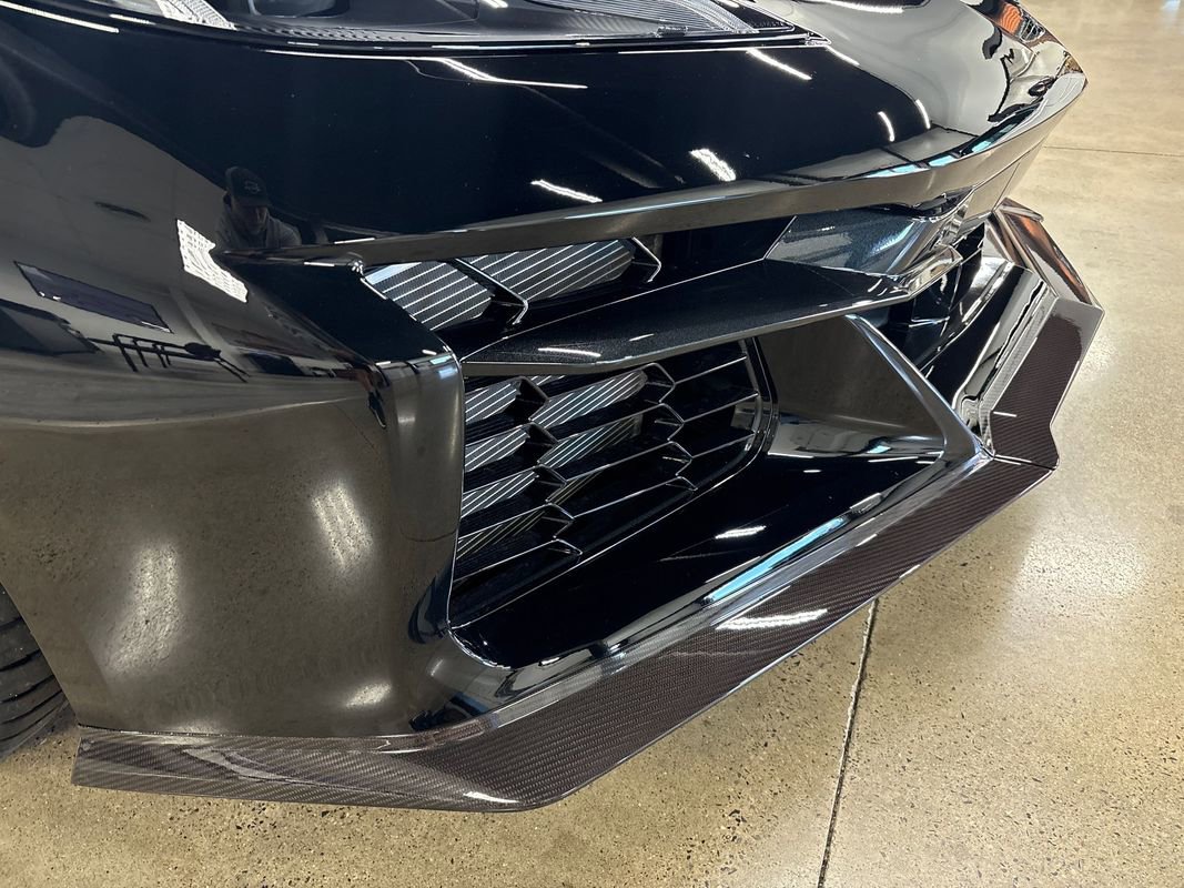 Used 2025 Chevrolet Corvette Z06 image 36