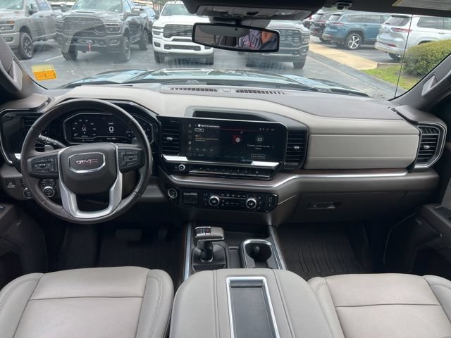 Used 2022 GMC Sierra 1500 SLT w/ SLT Premium Plus Package AWD/4WD image 20
