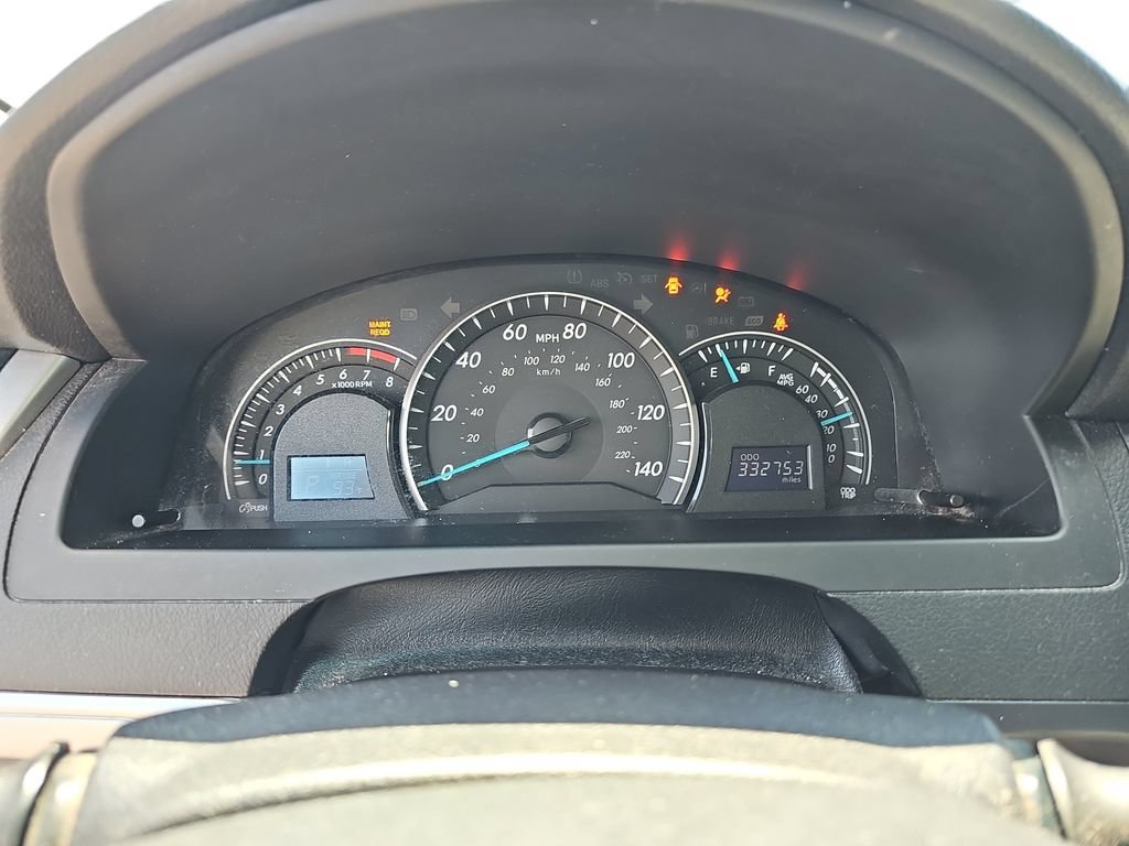 Used 2014 Toyota Camry LE FWD image 20