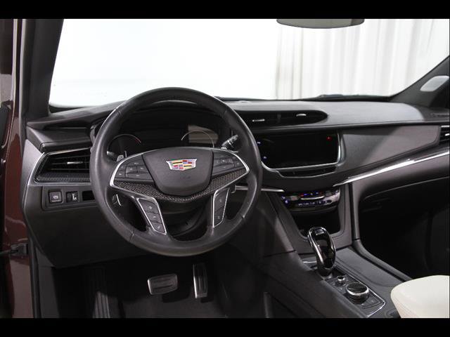 Used 2023 Cadillac XT5 Sportv image 6