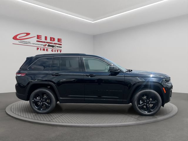New 2026 Jeep Grand Cherokee Limited w/ Limited Altitude Package AWD/4WD image 9