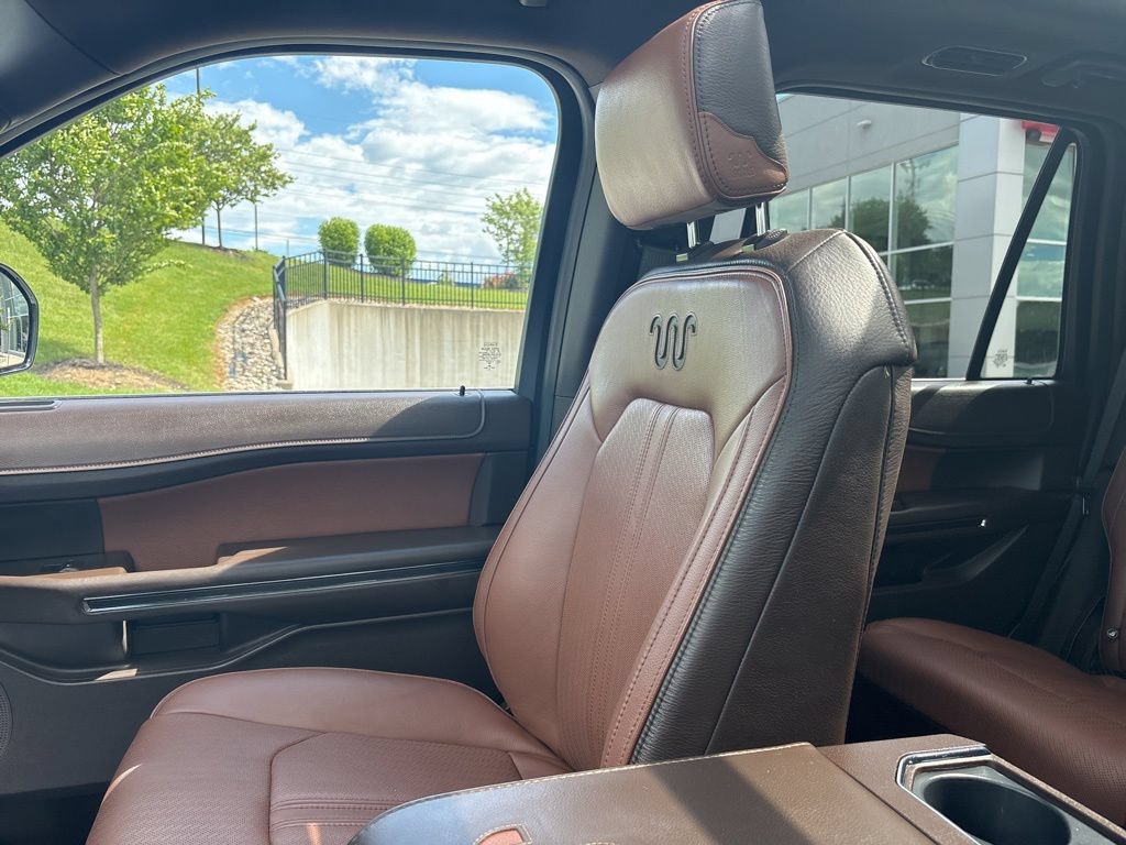 Used 2022 Ford Expedition King Ranch AWD/4WD image 31