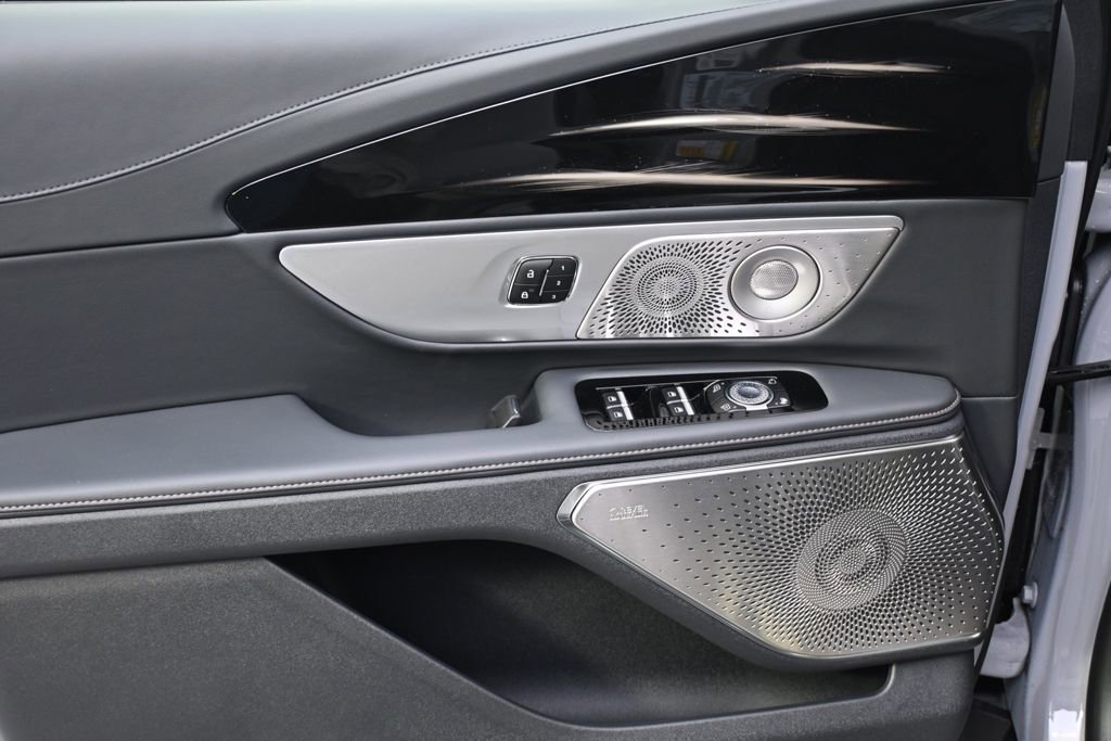 New 2026 Lincoln Nautilus Reserve image 22