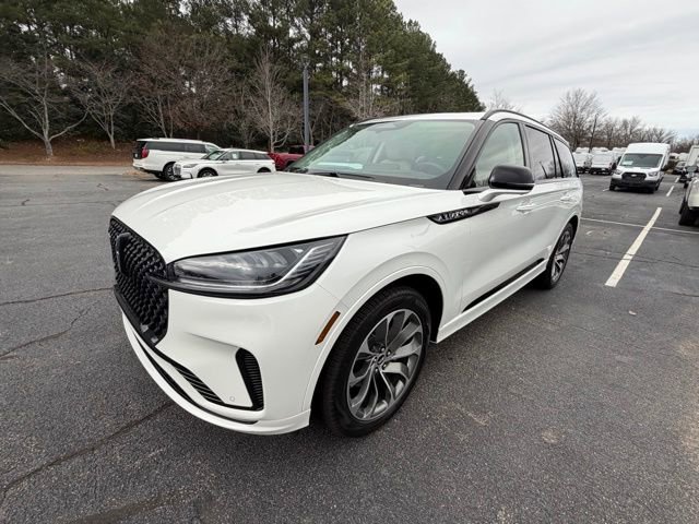 New 2026 Lincoln Aviator 2WD image 3