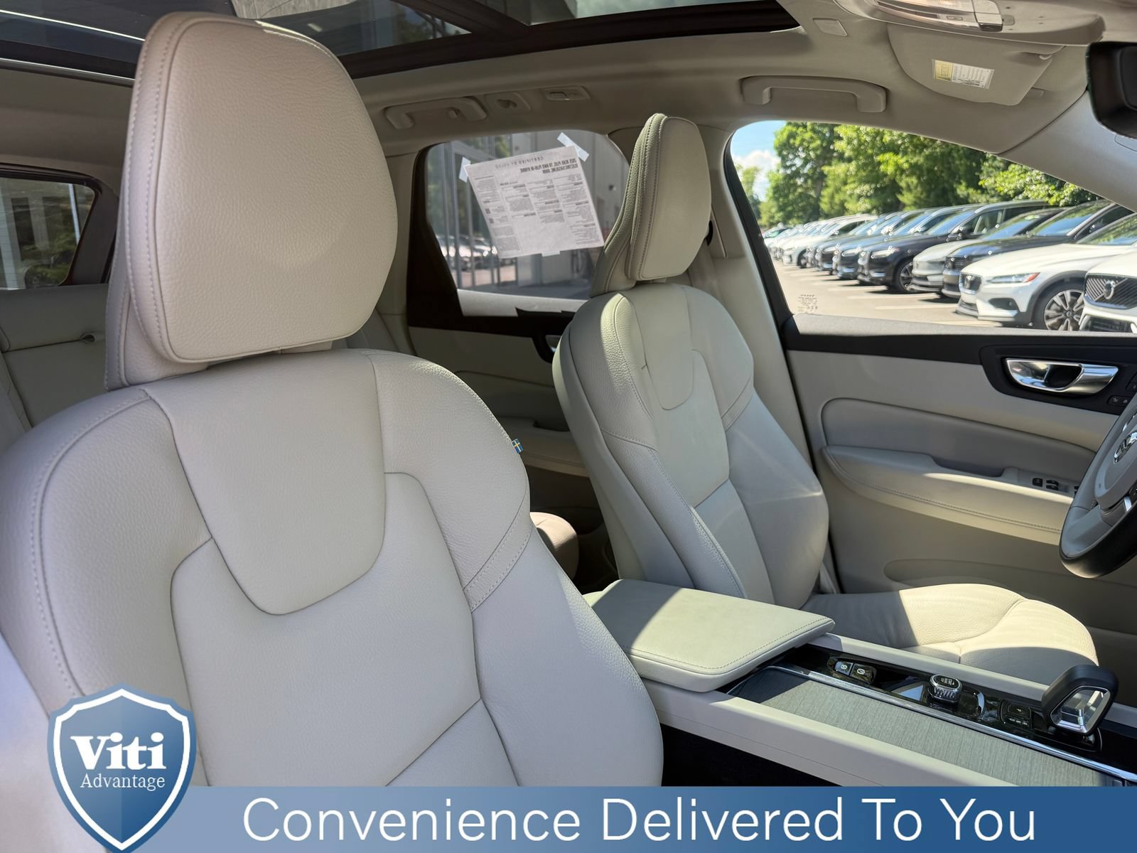 Certified 2025 Volvo XC60 T8 Plus w/ Protection Package Premier AWD/4WD image 28