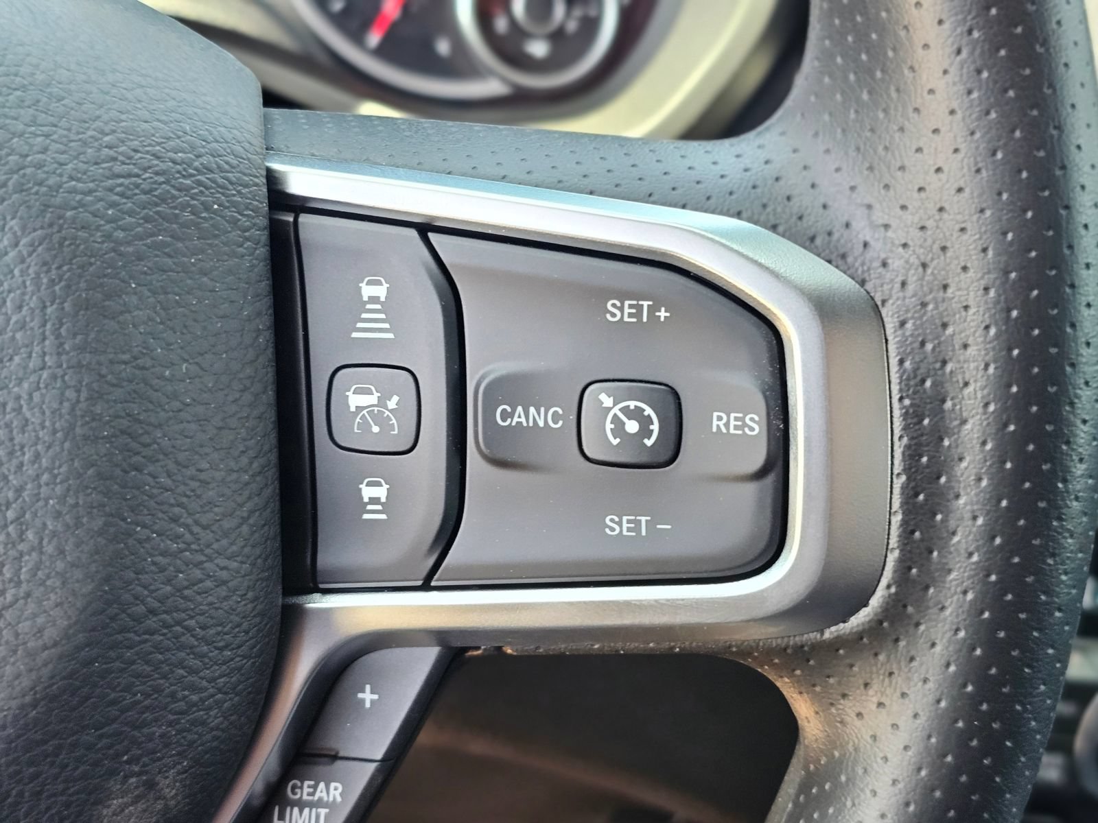 New 2026 RAM 1500 Express AWD/4WD image 14