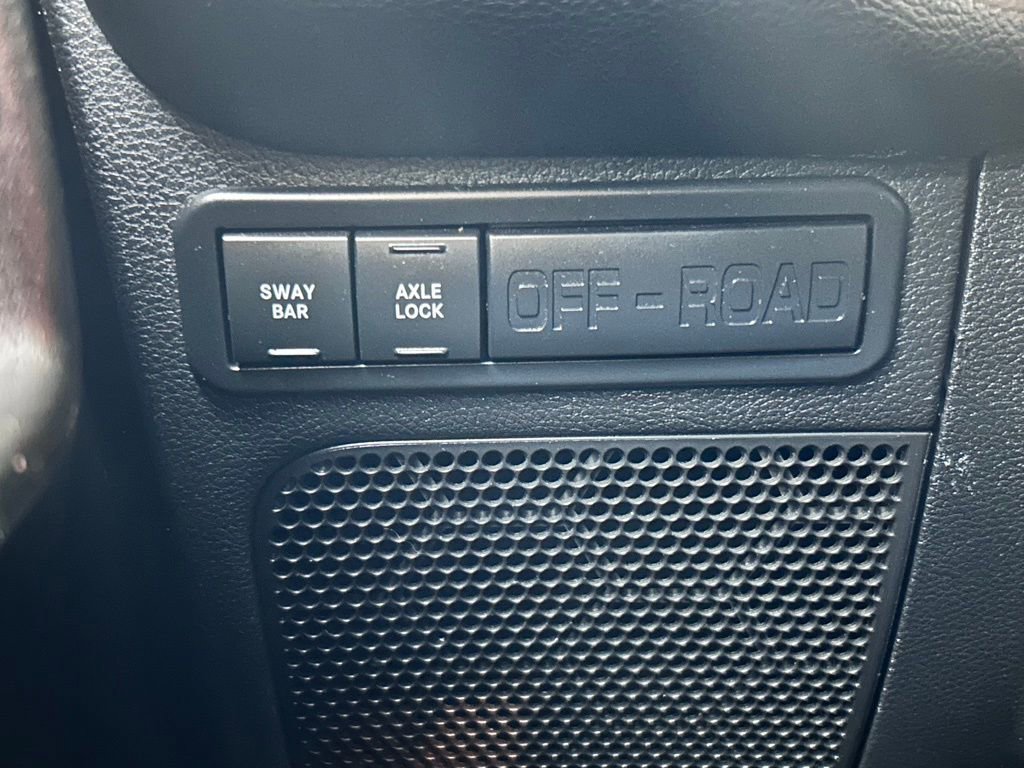 Used 2012 Jeep Wrangler Unlimited Rubicon w/ Connectivity Group image 17